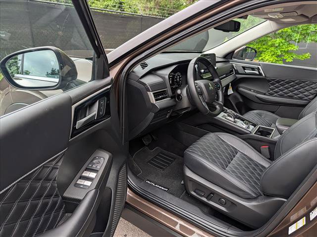 Used 2024 Mitsubishi Outlander SEL AWD/4WD image 29