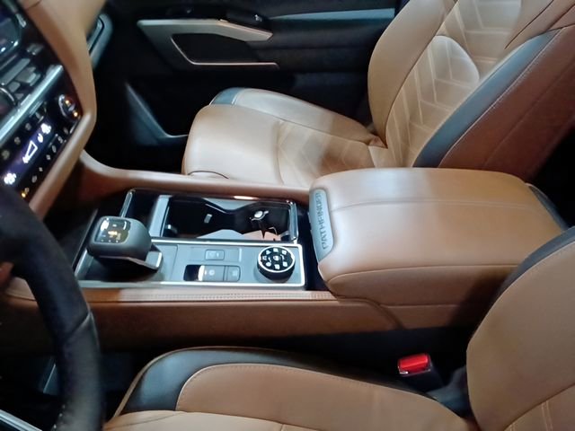 Certified 2023 Nissan Pathfinder Platinum AWD/4WD image 17