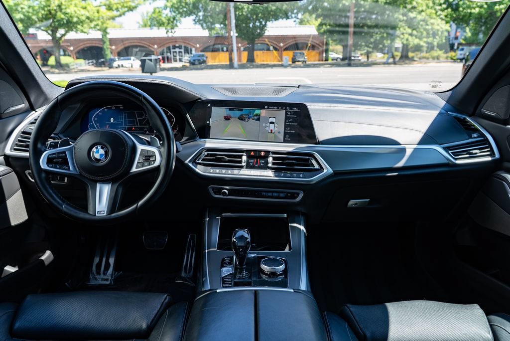 Used 2019 BMW X5 xDrive50i w/ M Sport Package AWD/4WD image 10