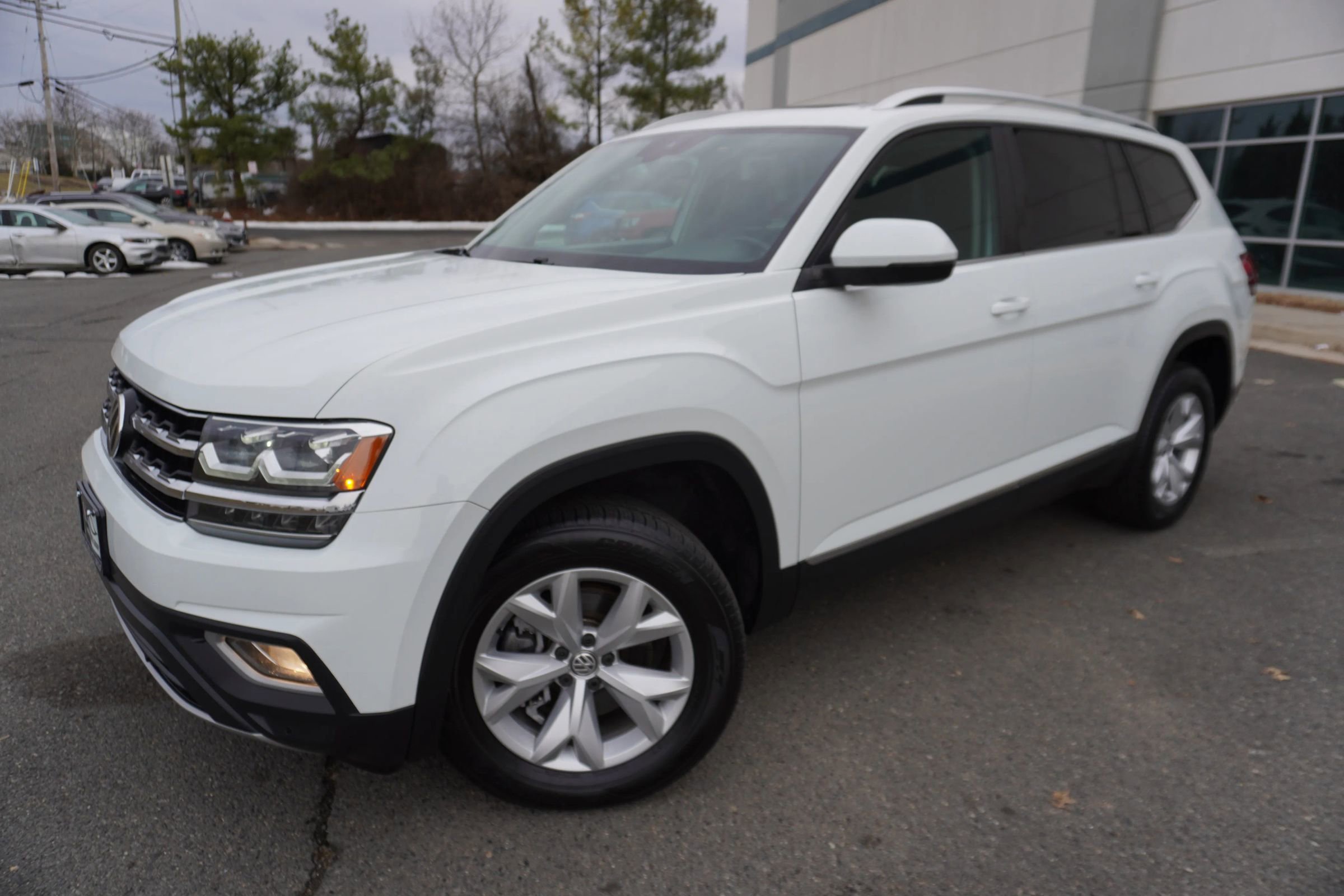 Used 2018 Volkswagen Atlas SEL image 3