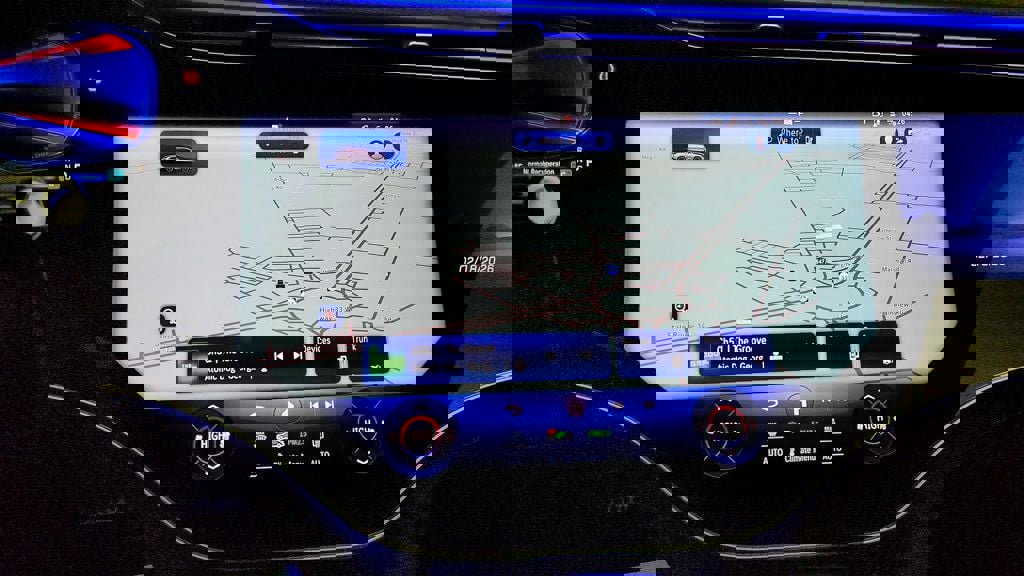 Used 2024 Mercedes-Benz EQE AMG 4MATIC SUV w/ AMG Dynamic Plus Package image 17