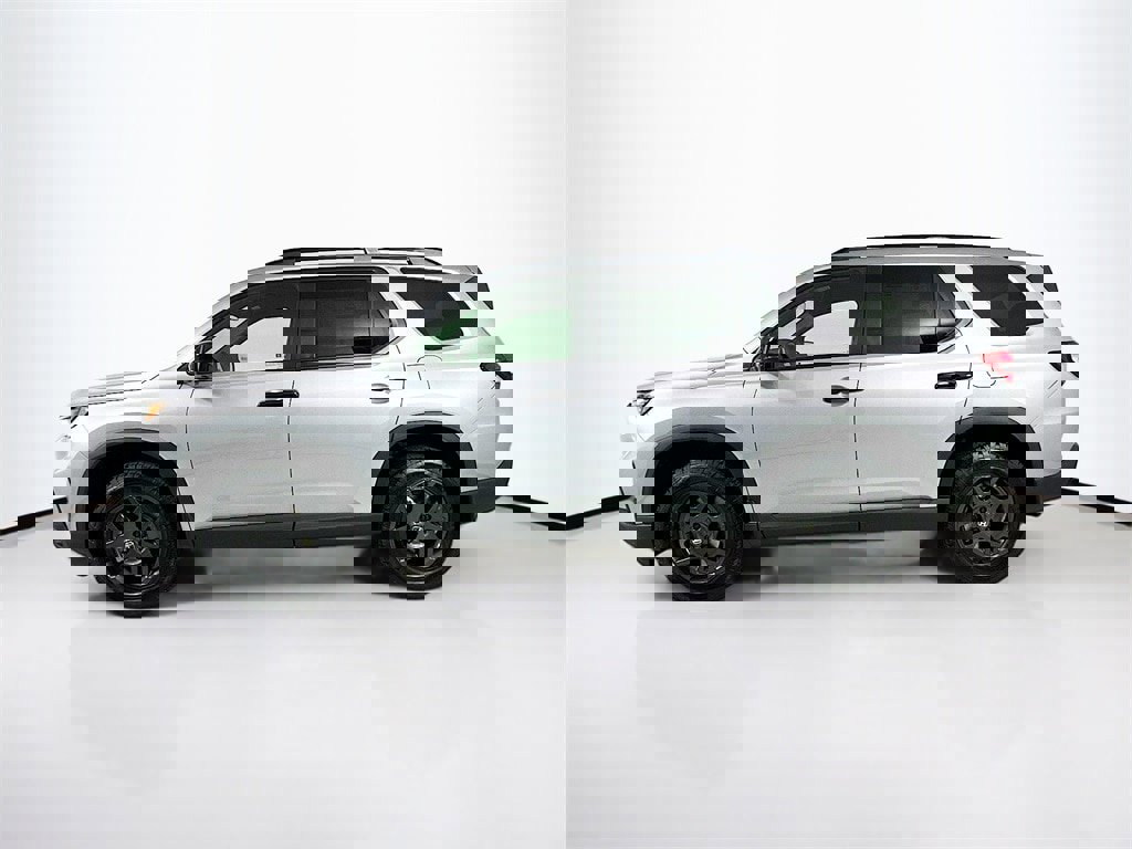 New 2025 Honda Pilot TrailSport image 3