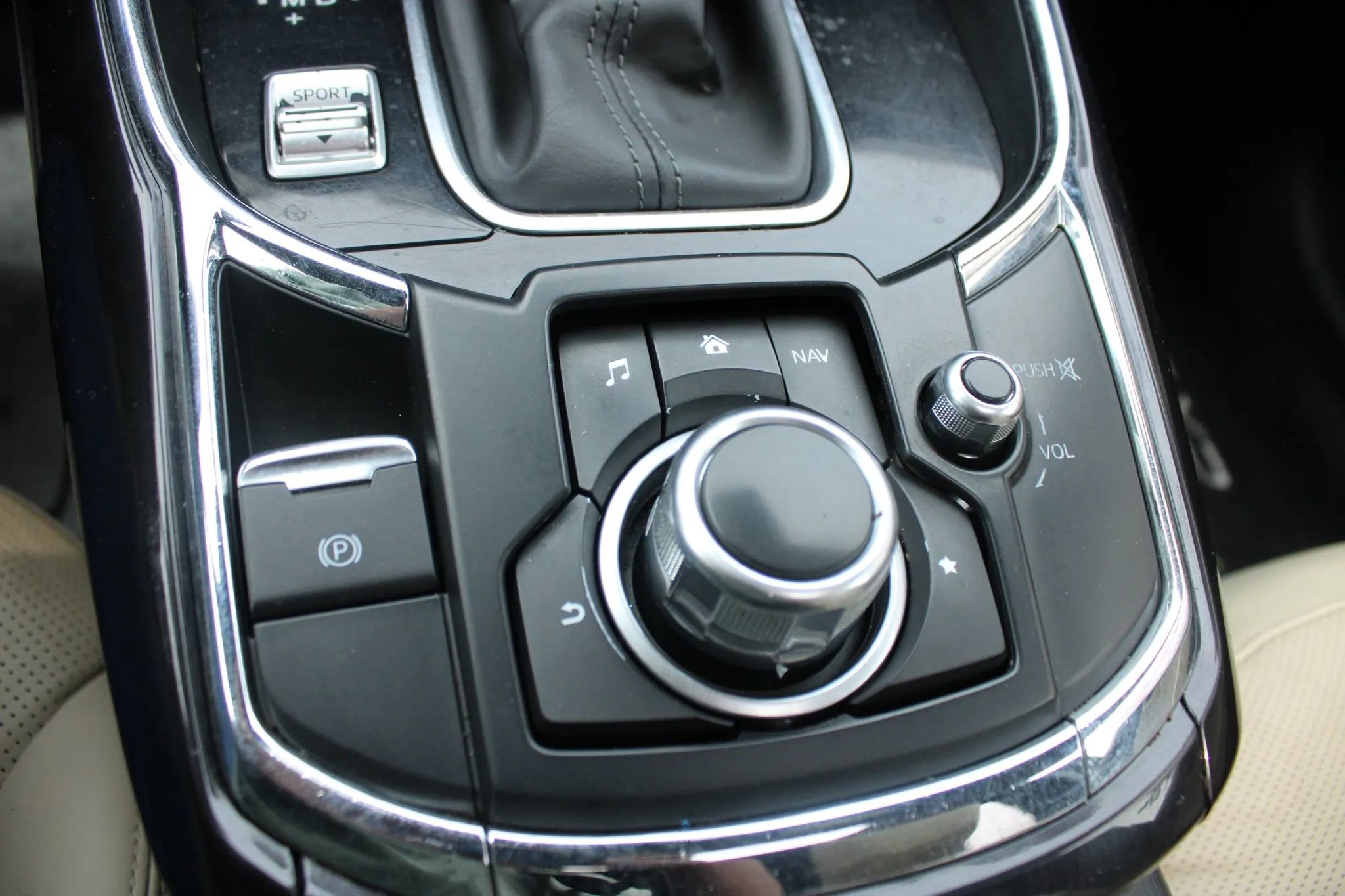 Used 2018 MAZDA CX-9 Grand Touring image 23