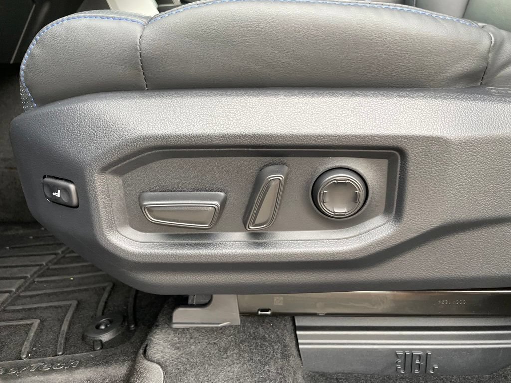 Used 2024 Toyota Sequoia Platinum AWD/4WD image 11
