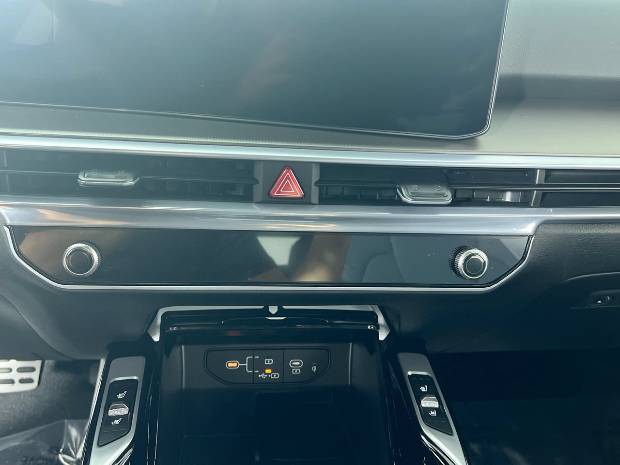 New 2026 Kia Sorento EX FWD image 26