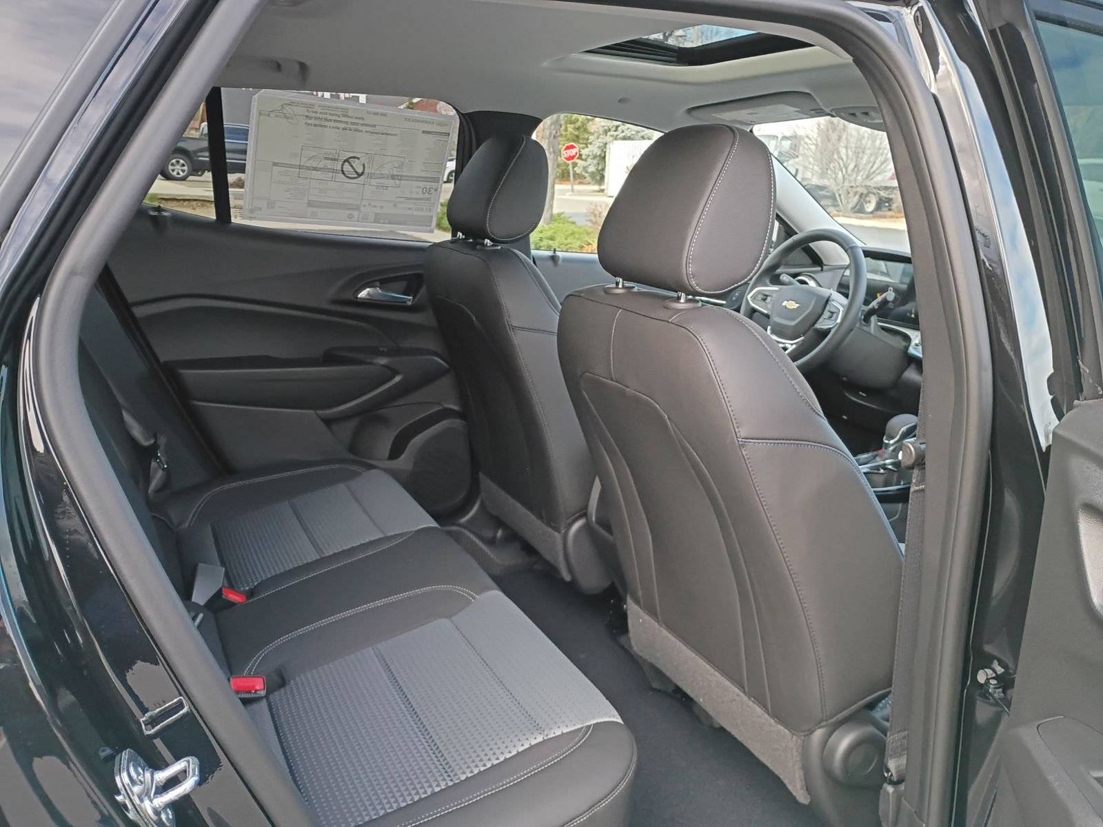 New 2026 Chevrolet Trax LT w/ Sunroof Package image 22