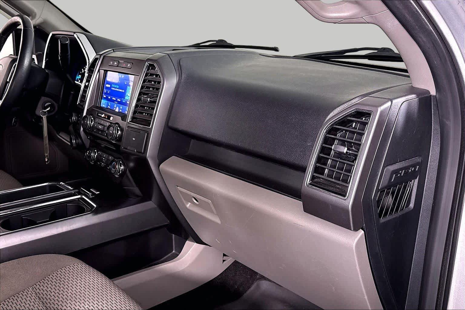 Used 2018 Ford F150 XLT w/ Equipment Group 302A Luxury AWD/4WD image 10