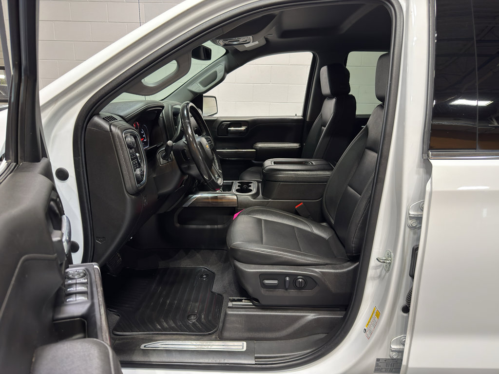 Used 2021 Chevrolet Silverado 1500 LTZ w/ Z71 Off-Road Package AWD/4WD image 15
