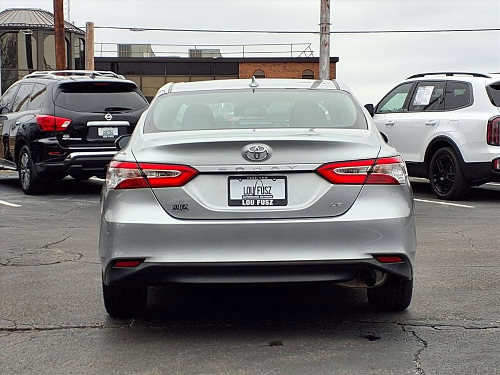 Used 2019 Toyota Camry LE image 31