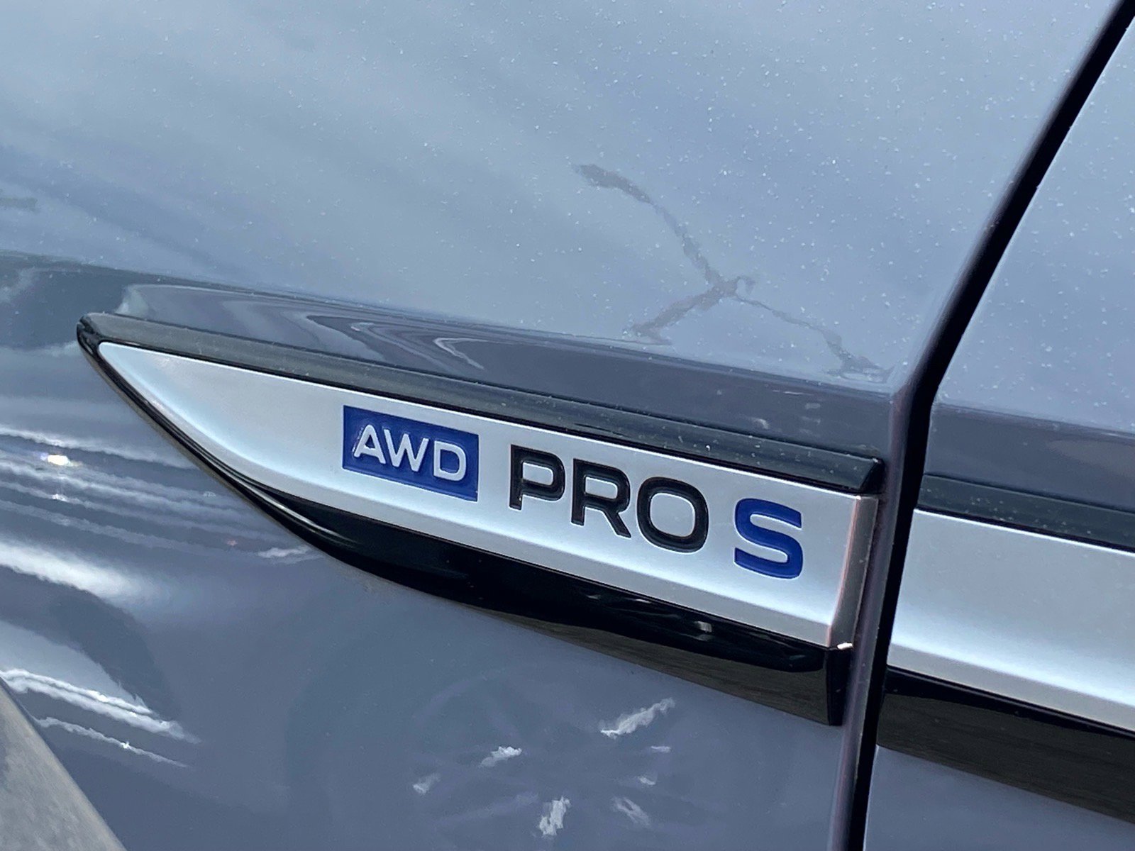 Used 2022 Volkswagen ID.4 Pro S AWD/4WD image 5