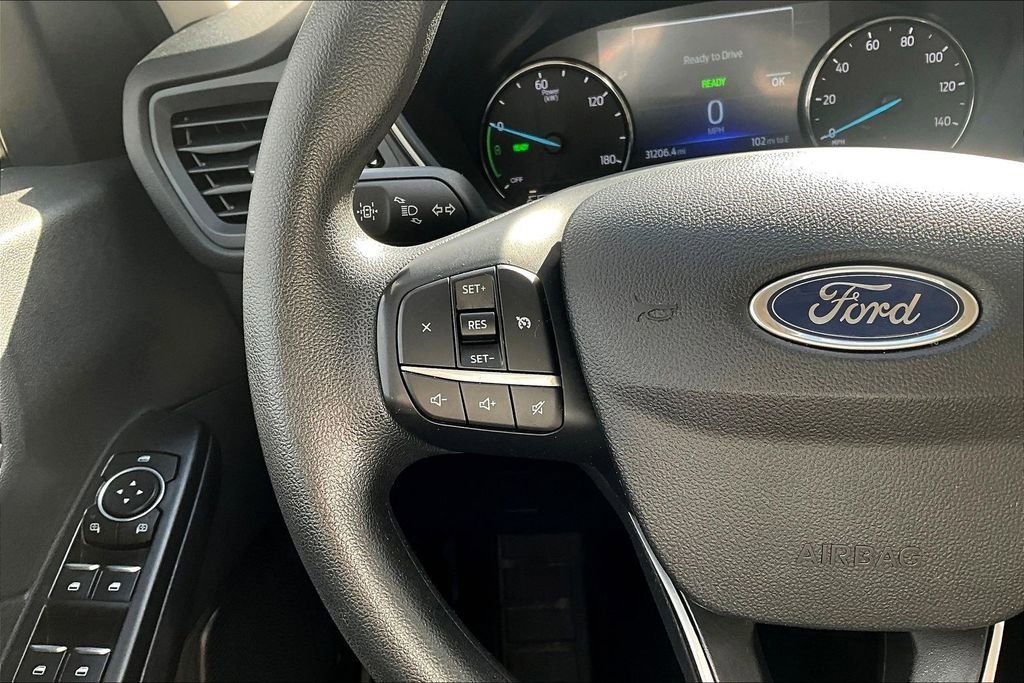Used 2022 Ford Escape SE image 13