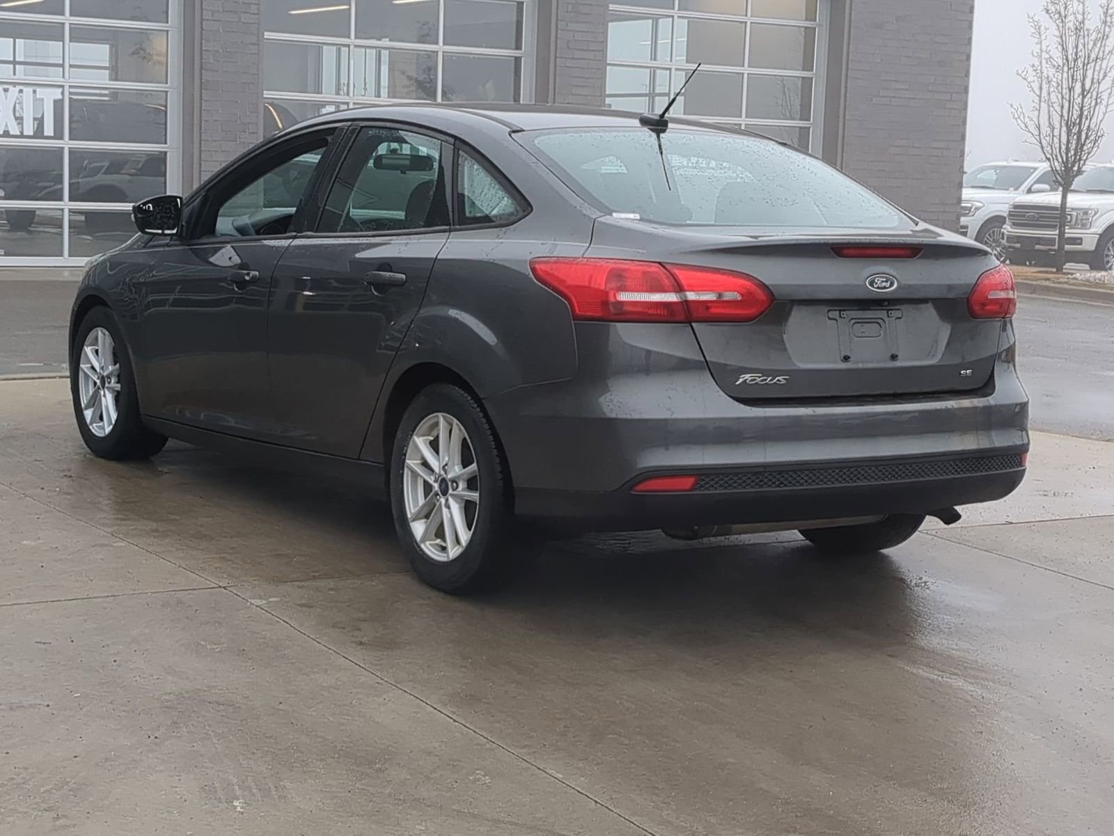 Used 2017 Ford Focus SE image 5