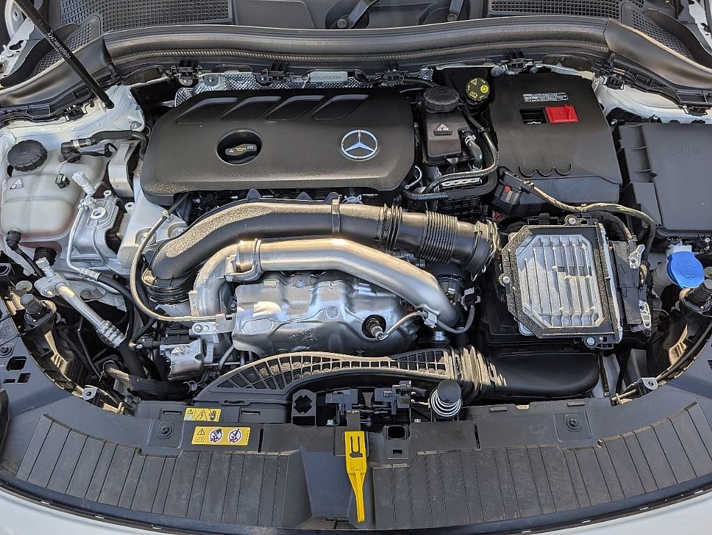 Used 2025 Mercedes-Benz GLA 250 image 17
