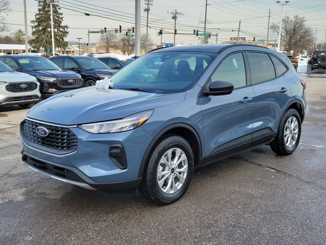 New 2026 Ford Escape Active w/ Cold Weather Package AWD/4WD image 2