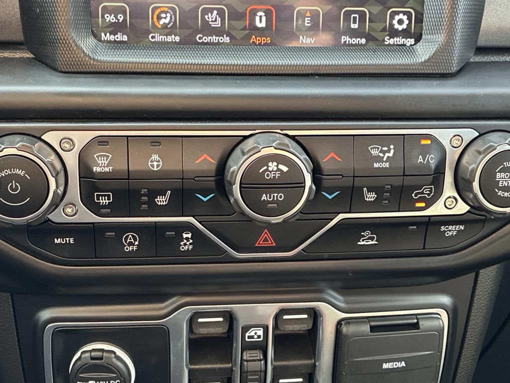Used 2022 Jeep Gladiator Mojave w/ LED Lighting Group AWD/4WD image 41