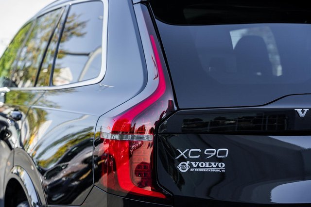 Used 2026 Volvo XC90 B6 Plus w/ Protection Package Premier AWD/4WD image 6
