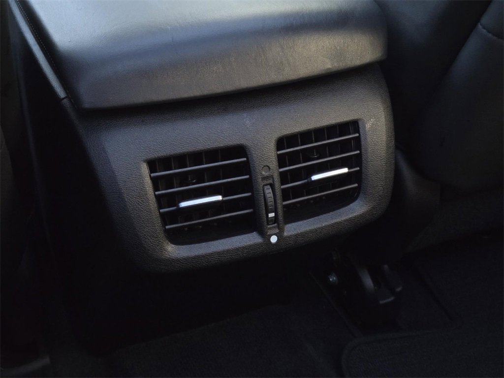 Used 2013 Acura ZDX image 16