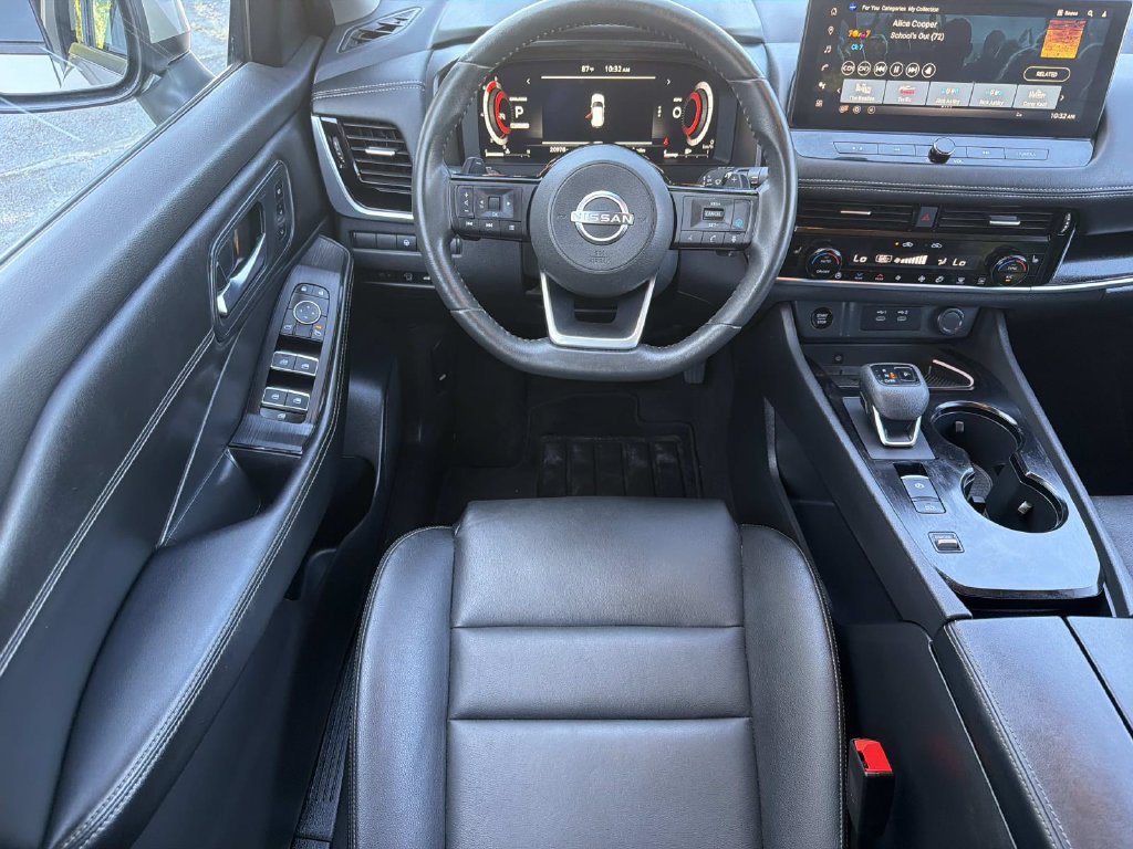 Used 2024 Nissan Rogue SL w/ SL Premium Package FWD image 10