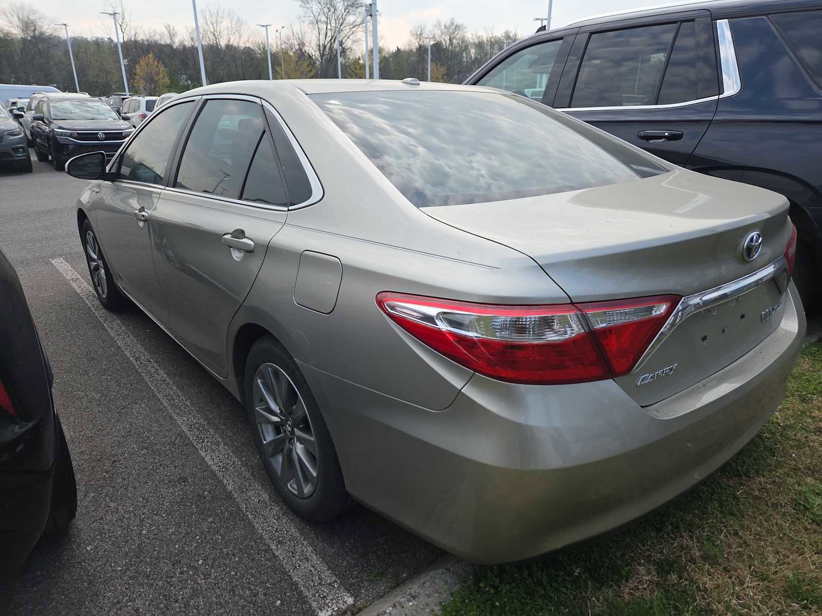 Used 2017 Toyota Camry XLE image 7
