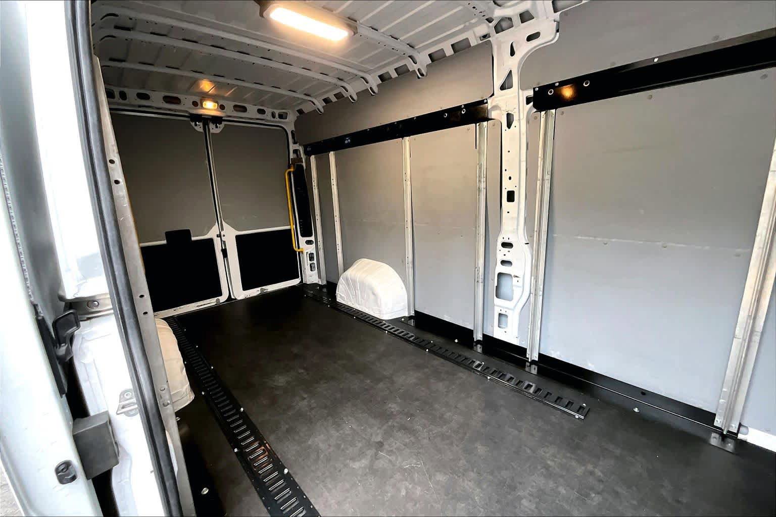 Used 2023 RAM ProMaster 3500 w/ Driver Convenience Group FWD image 20