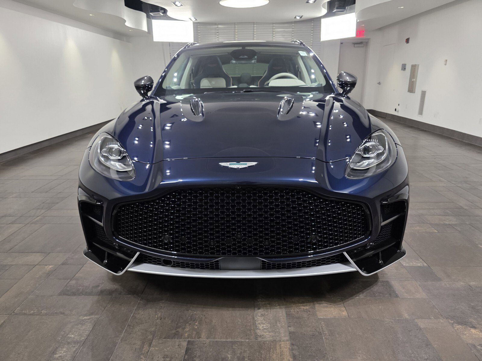 New 2026 Aston Martin DBX S image 7