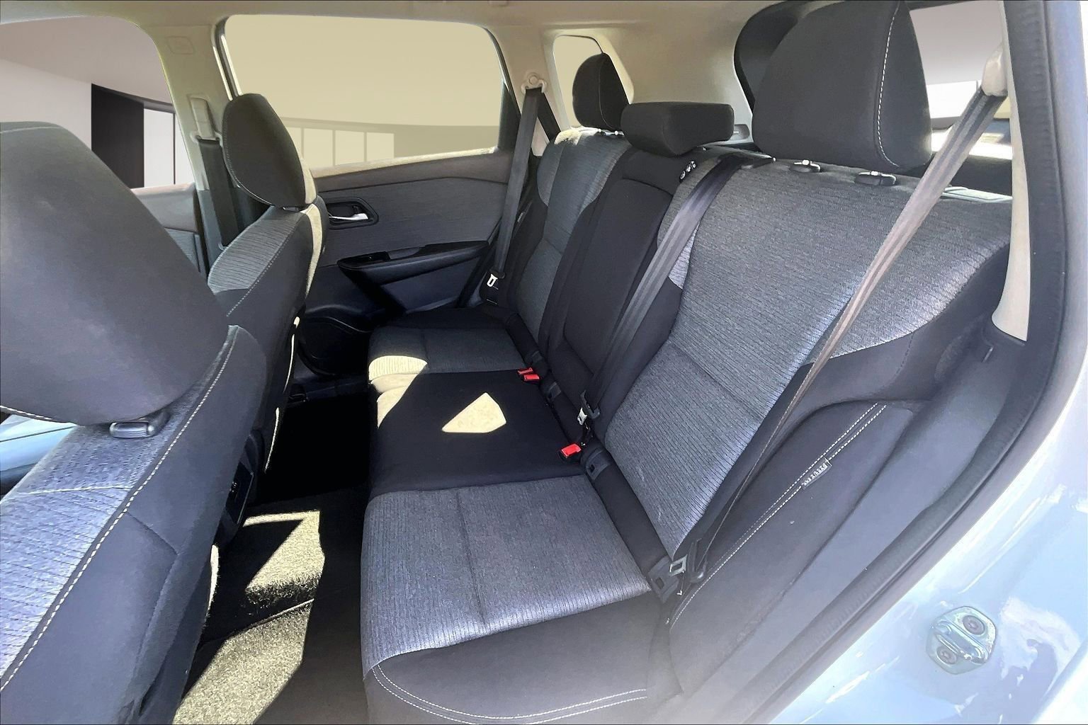 Used 2021 Nissan Rogue SV image 22