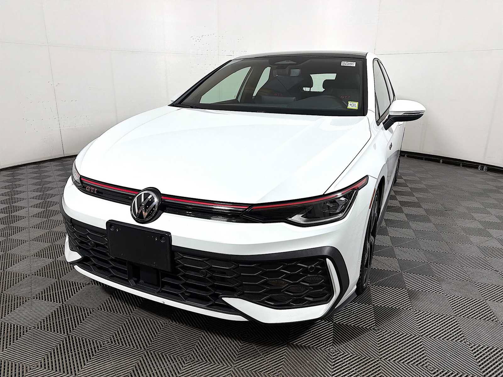 Used 2026 Volkswagen GTI SE FWD image 3