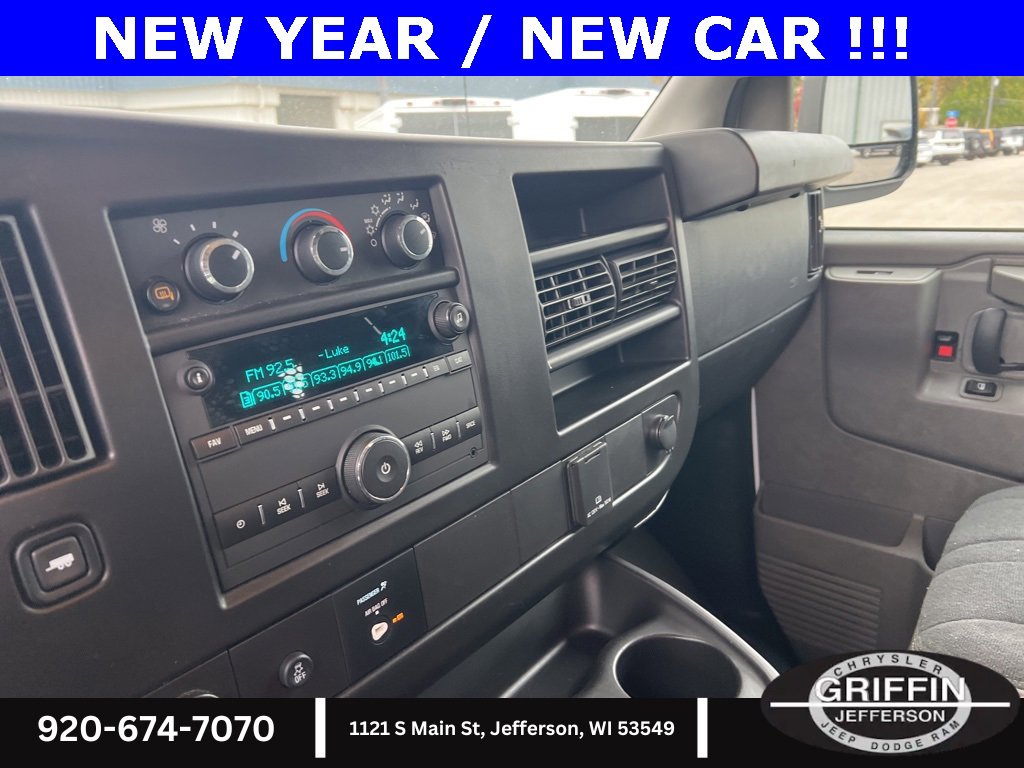 Used 2022 GMC Savana 2500 Work Van w/ Driver Convenience Package image 22