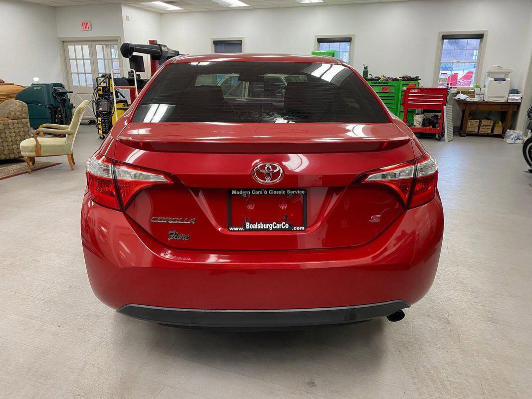 Used 2015 Toyota Corolla S image 19