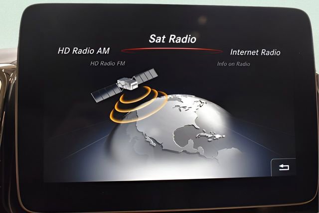 Used 2018 Mercedes-Benz GLS 550 4MATIC image 8