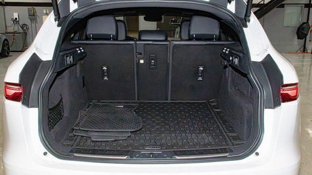 Used 2021 Jaguar F-PACE S image 6