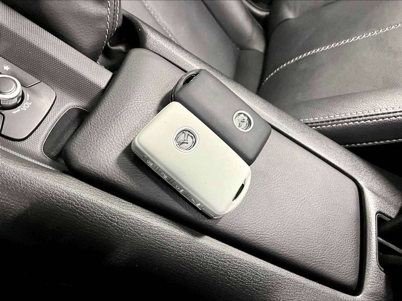 Used 2023 MAZDA MX-5 Miata Grand Touring image 32