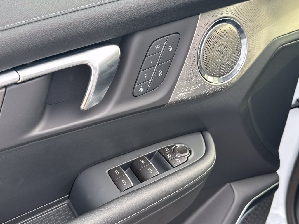 New 2027 Buick Enclave Avenir w/ LPO, Floor Liner Package AWD/4WD image 21