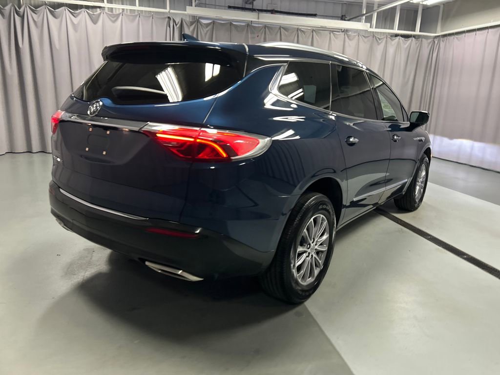 Used 2023 Buick Enclave Essence FWD image 7