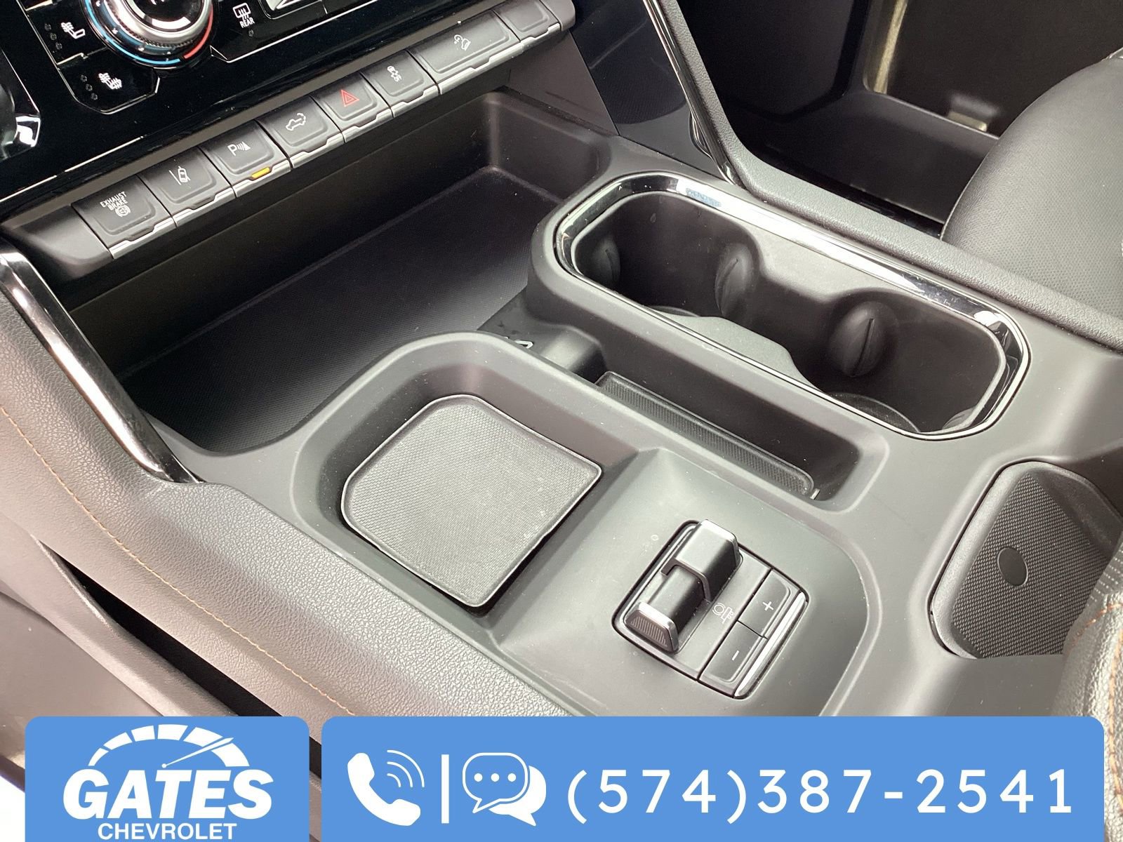 Used 2024 GMC Sierra 2500 AT4 w/ AT4 Premium Plus Package image 36