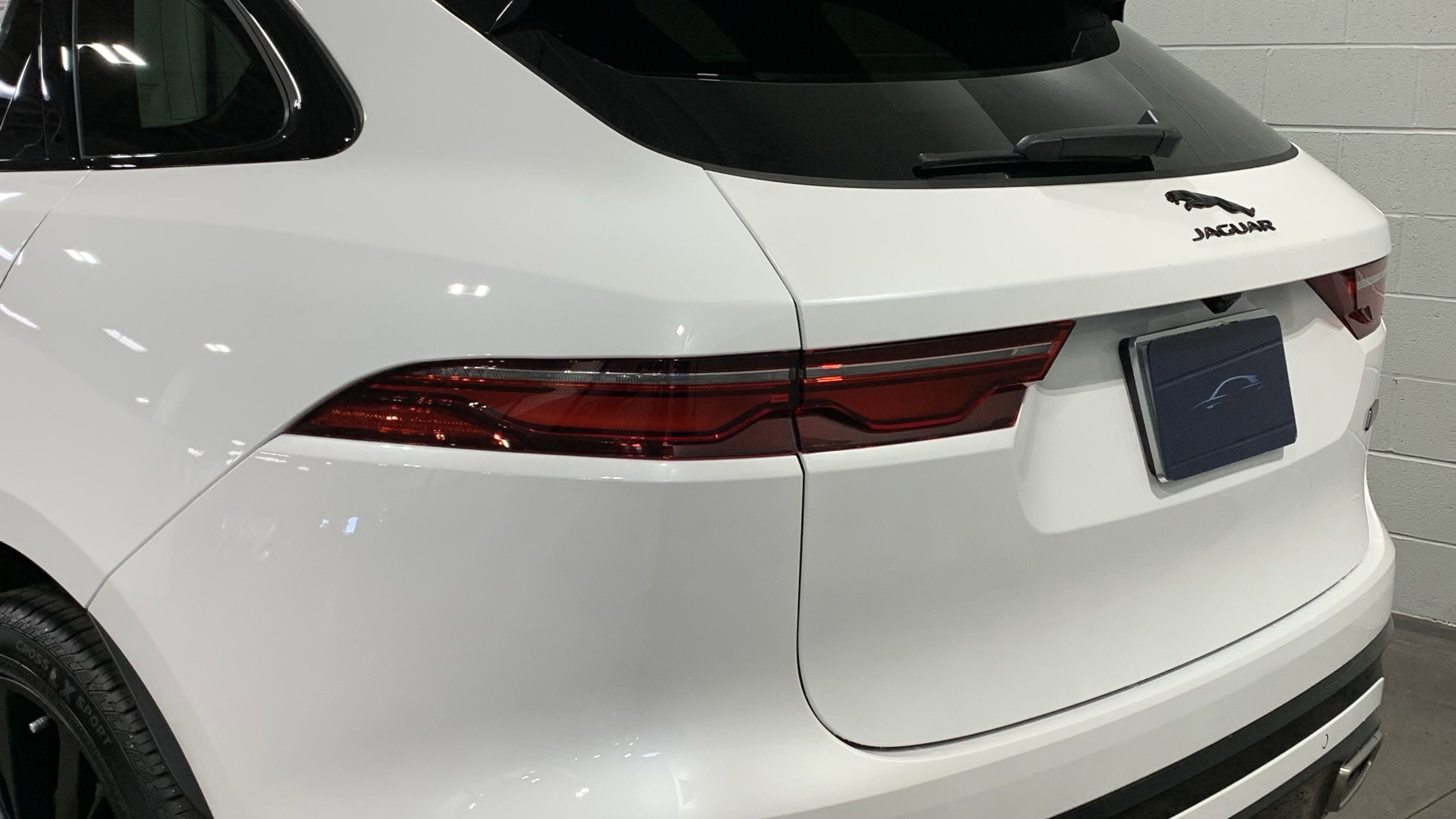 New 2026 Jaguar F-PACE R-Dynamic S image 17