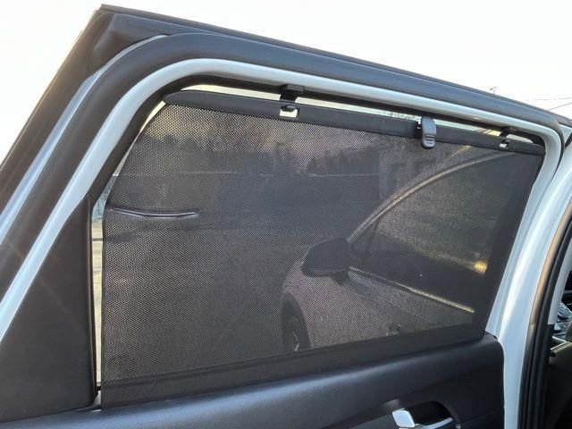 Used 2023 Hyundai Santa Fe Limited image 17