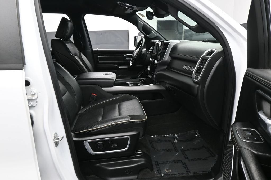 Used 2023 RAM 1500 Laramie AWD/4WD image 39