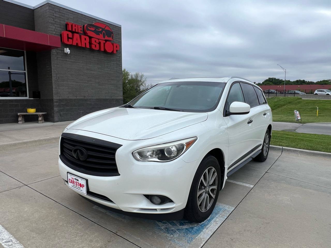 Used 2015 INFINITI QX60 Luxe AWD/4WD image 2