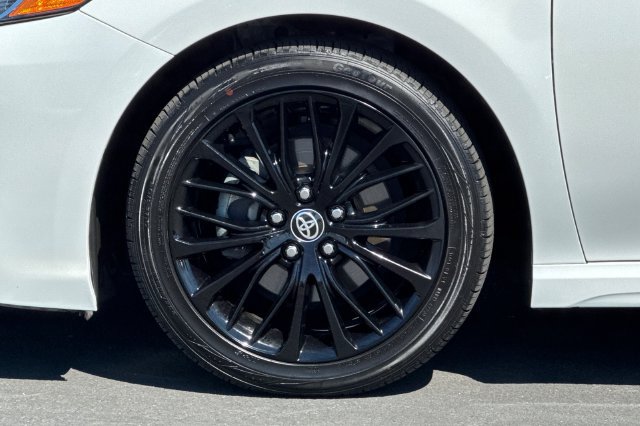 Certified 2020 Toyota Camry SE FWD image 29