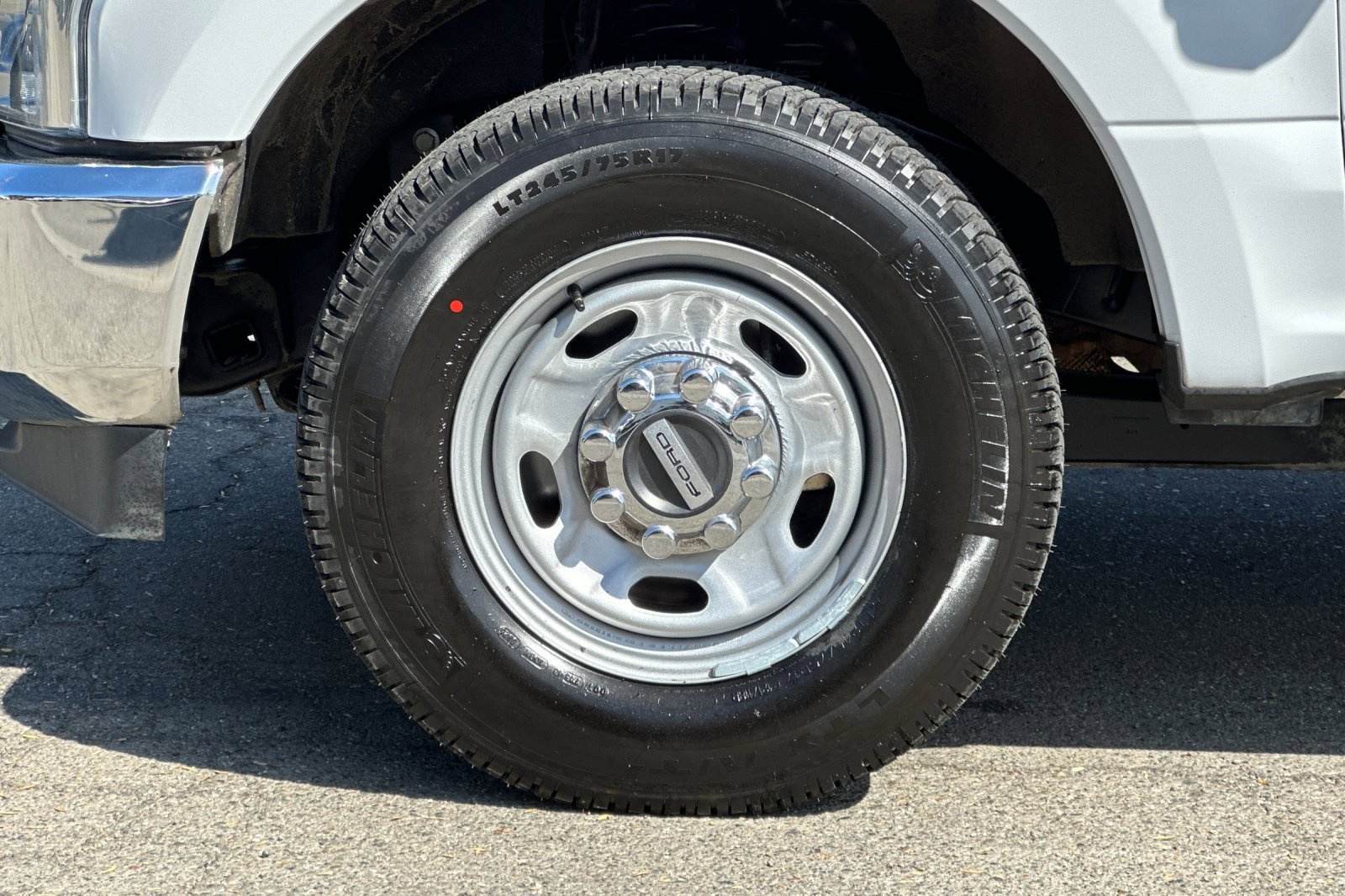 Used 2022 Ford F250 XL w/ Power Equipment Group image 23