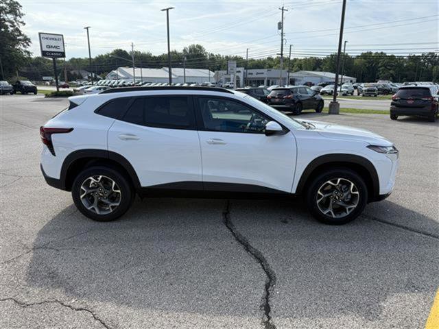 New 2025 Chevrolet Trax LT w/ Driver Confidence Package image 8