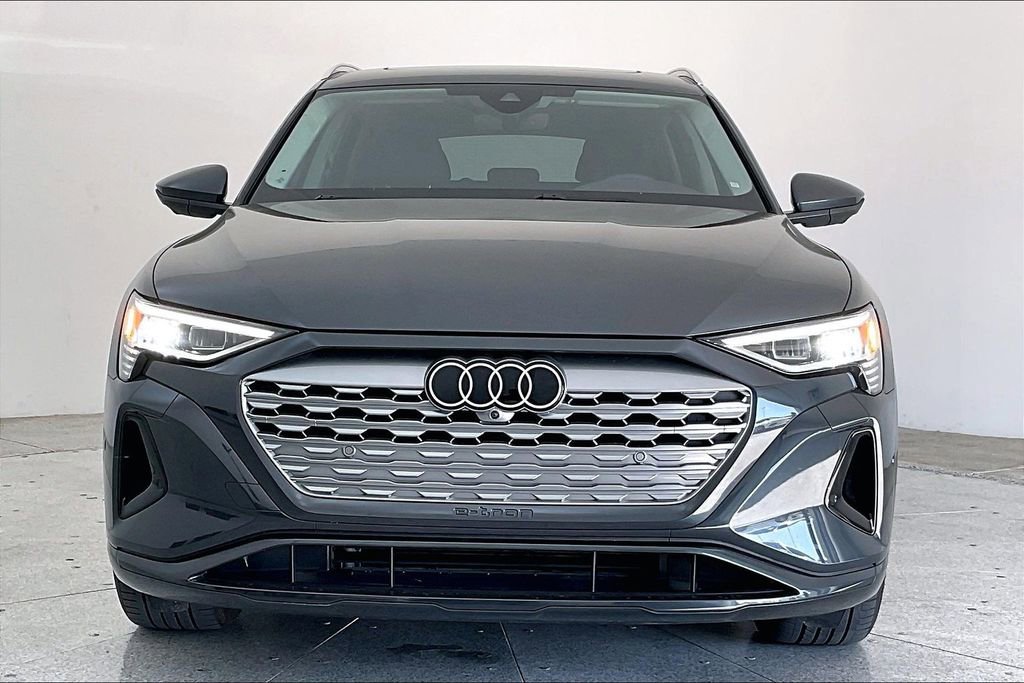 Used 2024 Audi Q8 e-tron Premium Plus w/ Premium Plus Package image 5