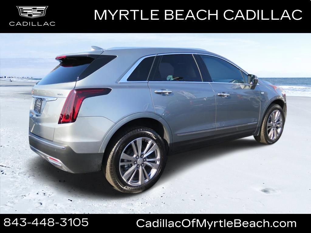 Used 2025 Cadillac XT5 Premium Luxury image 3