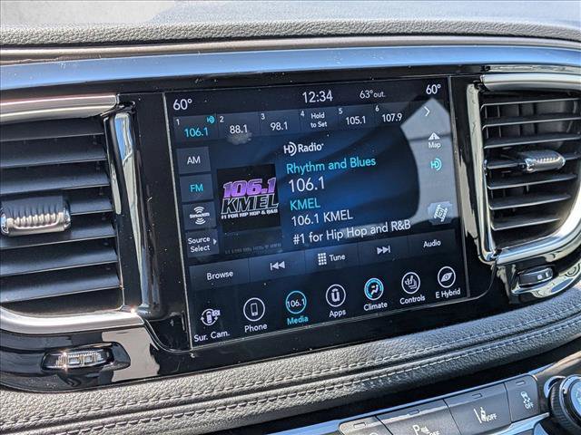 Used 2018 Chrysler Pacifica Limited w/ Advanced Safetytec Group FWD image 13