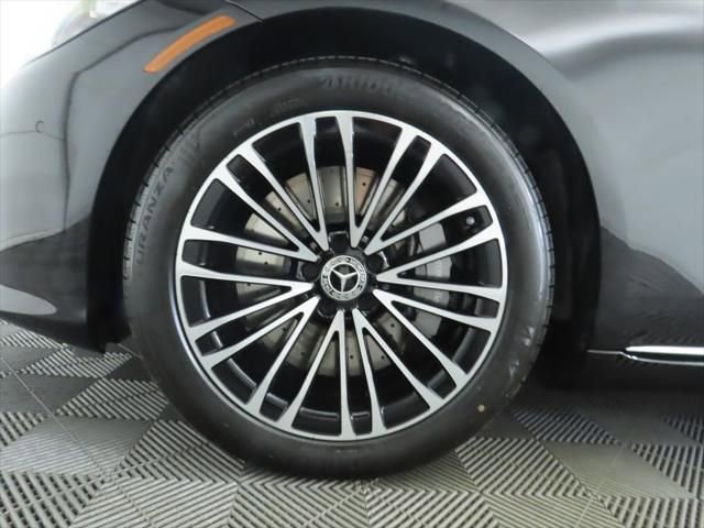 New 2026 Mercedes-Benz S 580e 4MATIC Sedan image 32