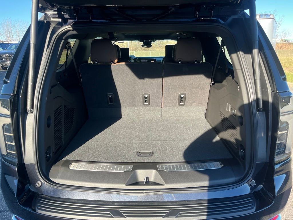 New 2026 Chevrolet Suburban High Country image 34