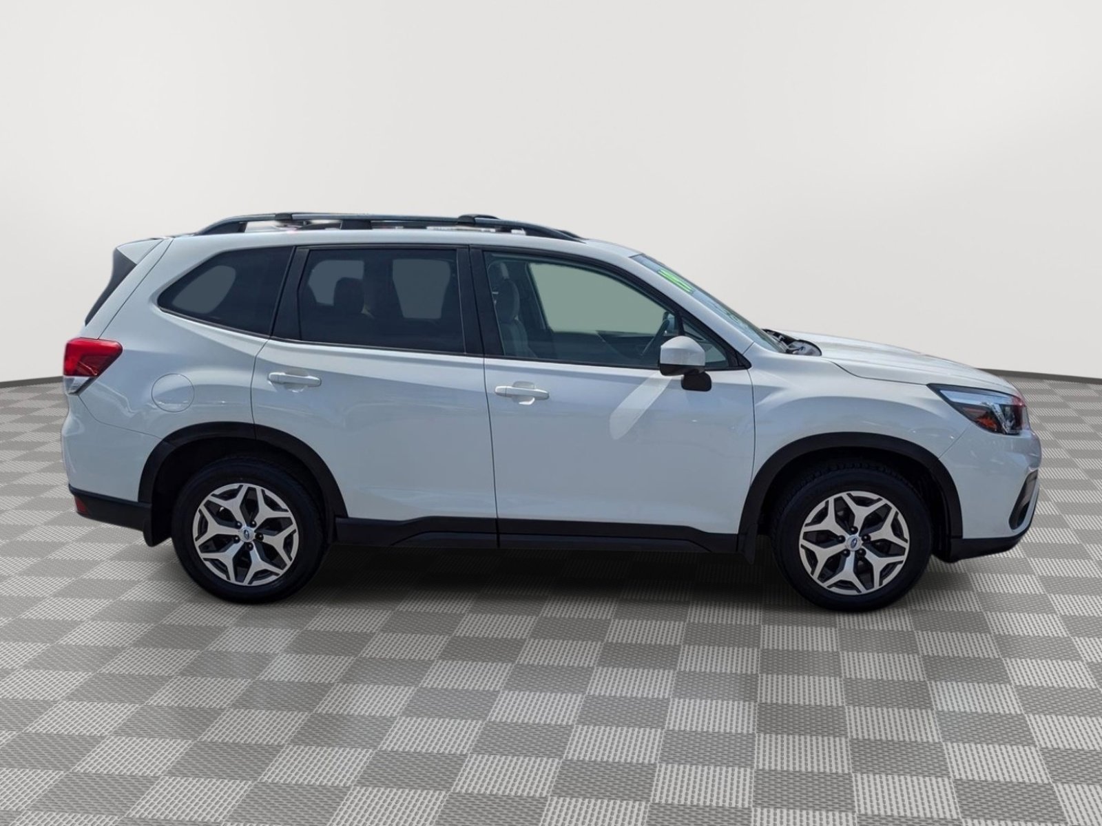 Used 2019 Subaru Forester Premium w/ All-Weather Package AWD/4WD image 6