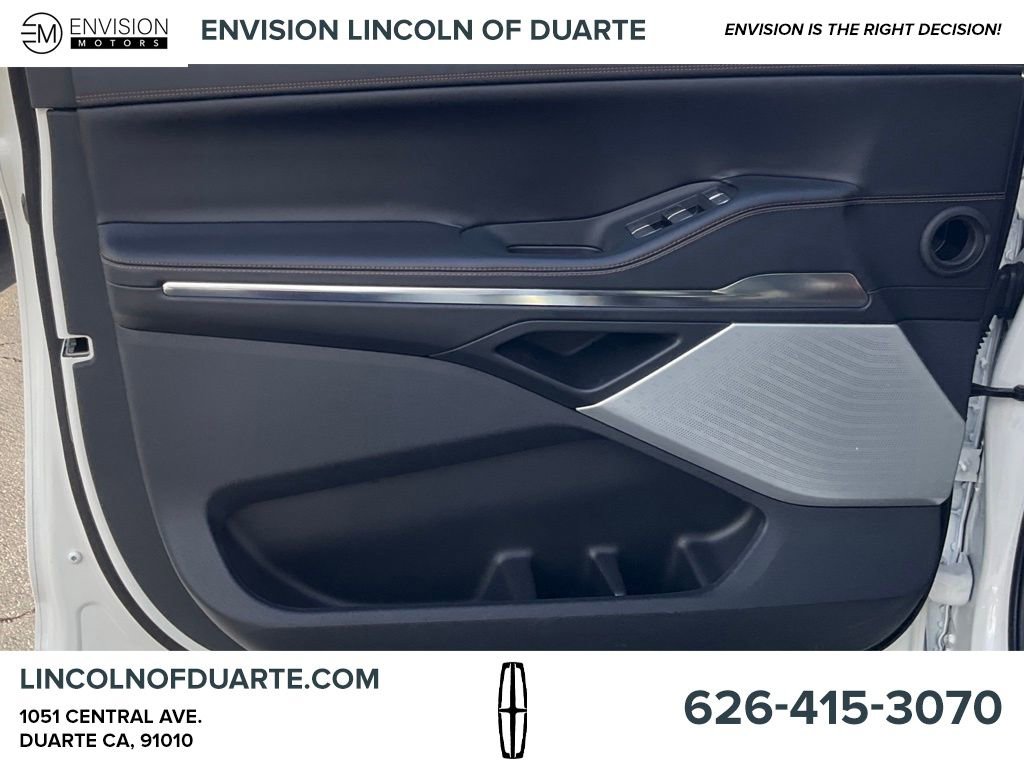 New 2025 Lincoln Navigator Black Label image 14