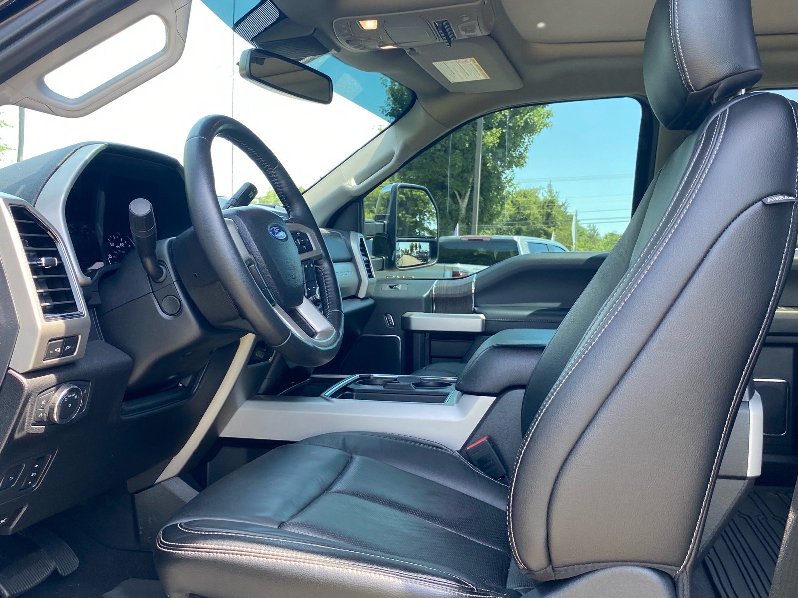 Certified 2020 Ford F250 Lariat w/ Lariat Ultimate Package AWD/4WD image 15